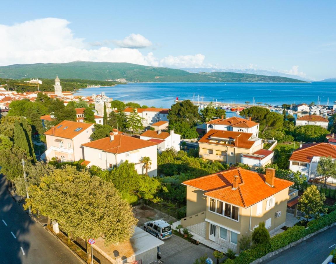 Villa Marica Tiny House In Krk City Centre Krk Town Exterior foto